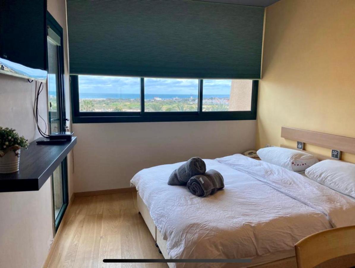 קיסריה נאות גולף- Oren Apartment Ngoại thất bức ảnh