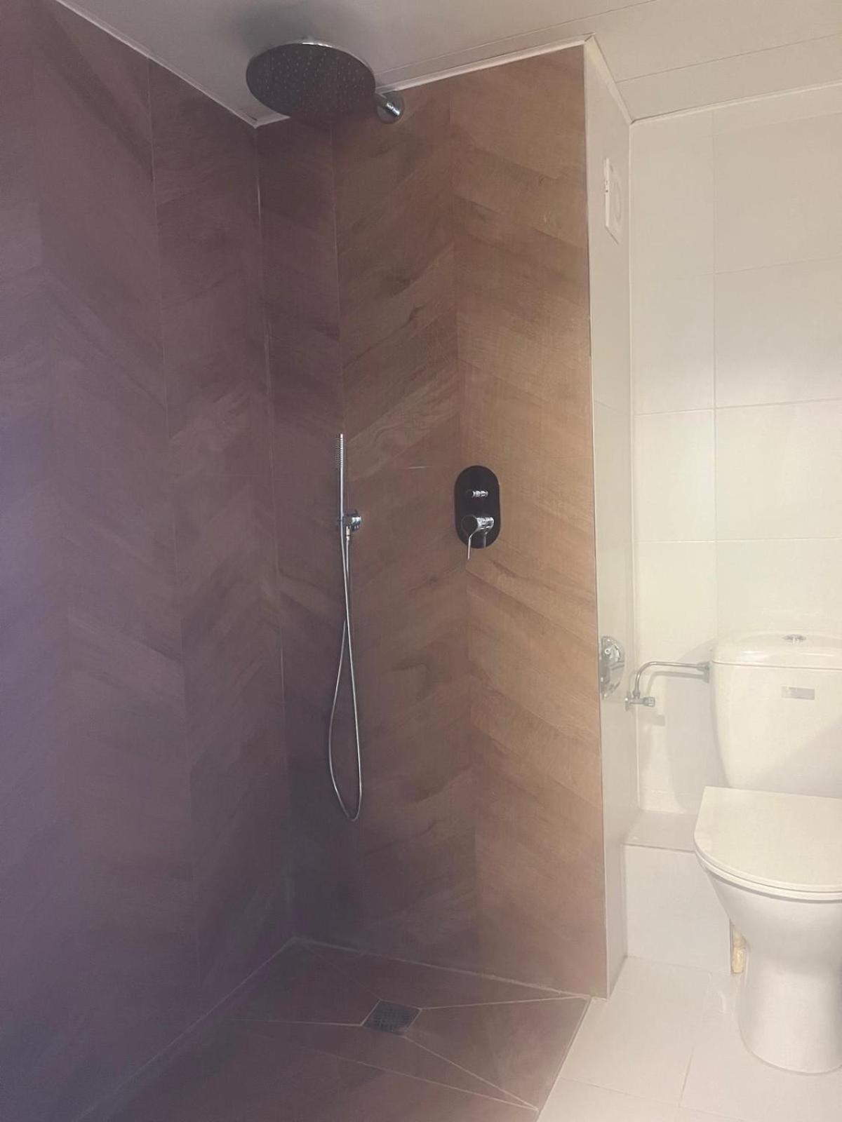קיסריה נאות גולף- Oren Apartment Ngoại thất bức ảnh